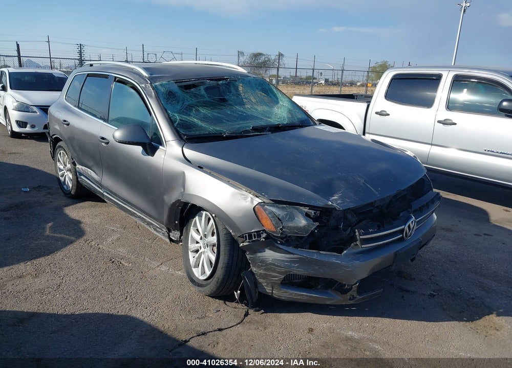 2011 VOLKSWAGEN TOUAREG TDI SPORT VIN: WVGFK9BP6BD002541