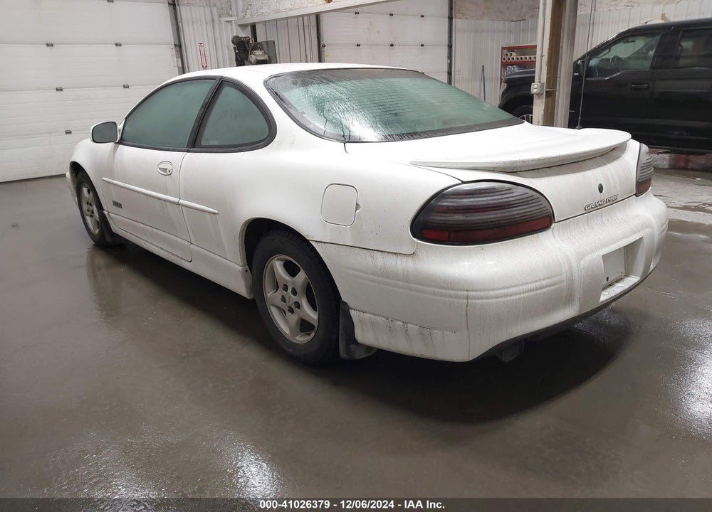 1997 PONTIAC GRAND PRIX GT VIN: 1G2WP1217VF264598