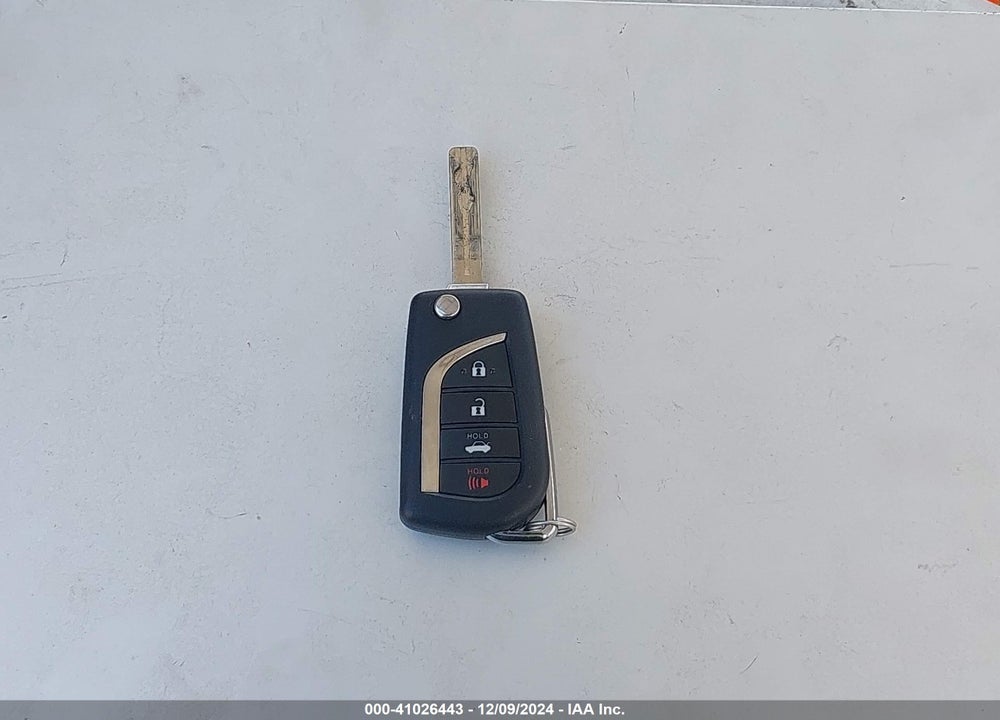 2024 TOYOTA COROLLA LE VIN: 5YFB4MDE1RP183213
