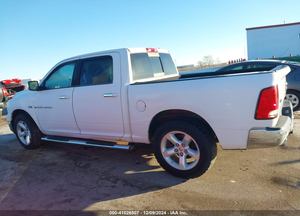 2011 RAM RAM 1500 VIN: 1D7RB1CT2BS515527
