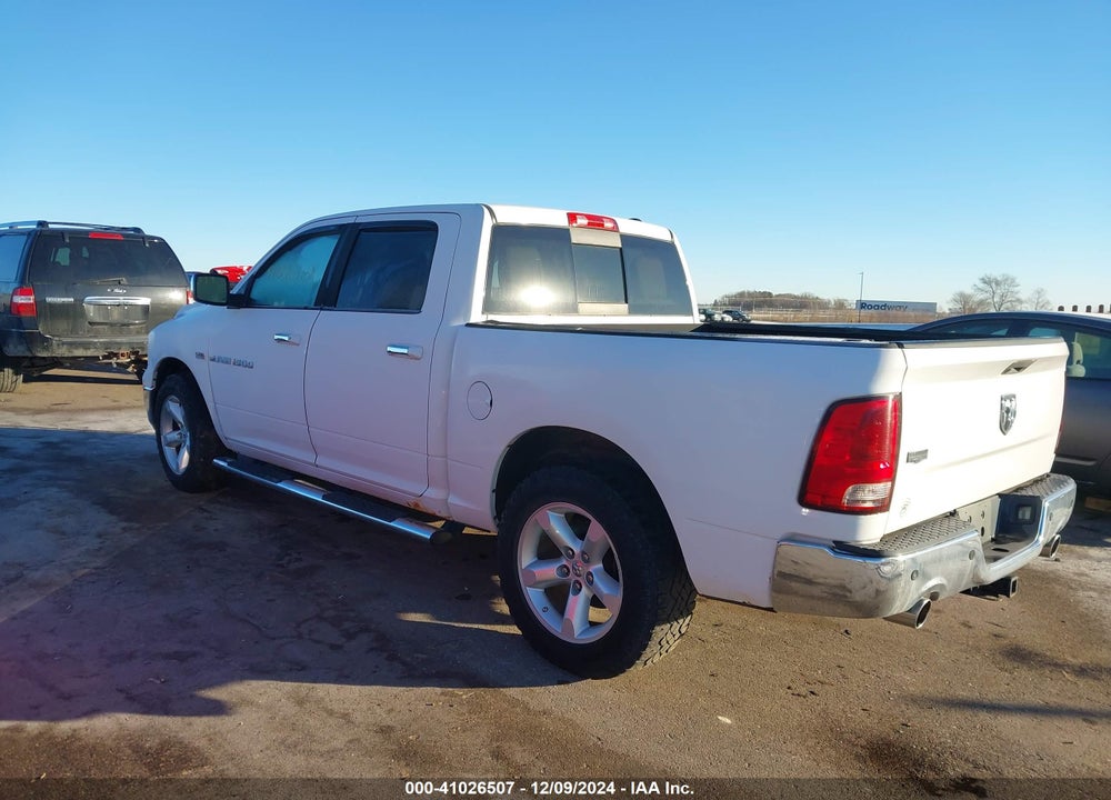 2011 RAM RAM 1500 VIN: 1D7RB1CT2BS515527