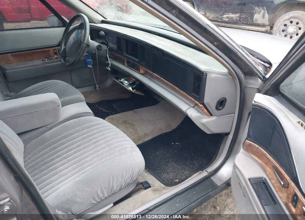 1996 BUICK LESABRE CUSTOM VIN: 1G4HP52K1TH402010