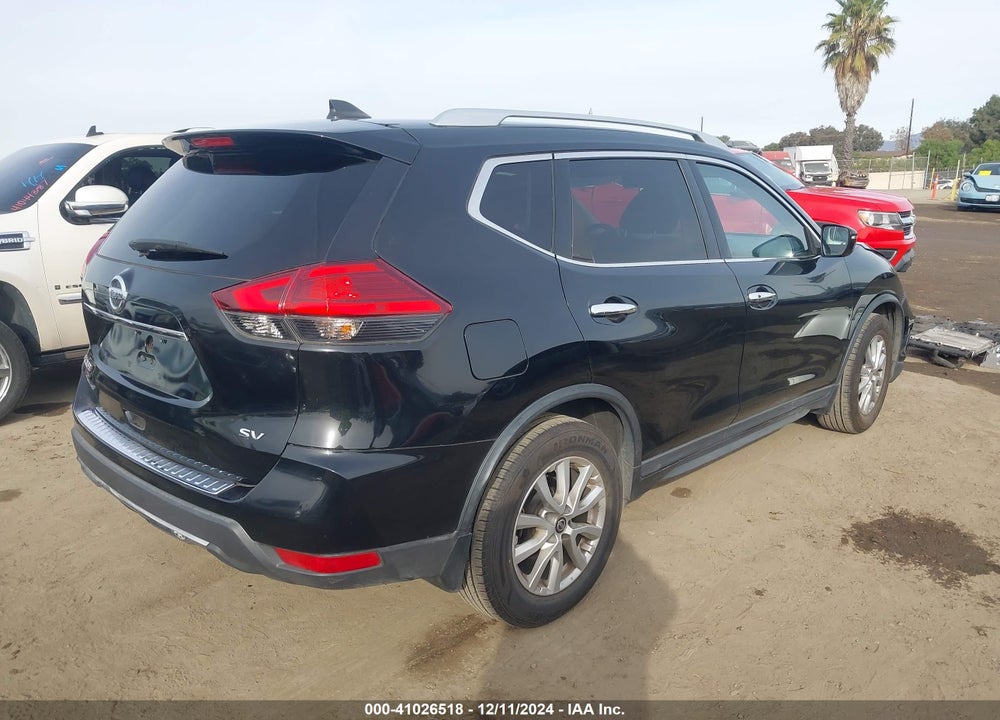 2017 NISSAN ROGUE SV VIN: KNMAT2MT5HP594857