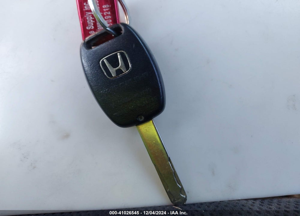2013 HONDA FIT SPORT VIN: JHMGE8H53DC012225