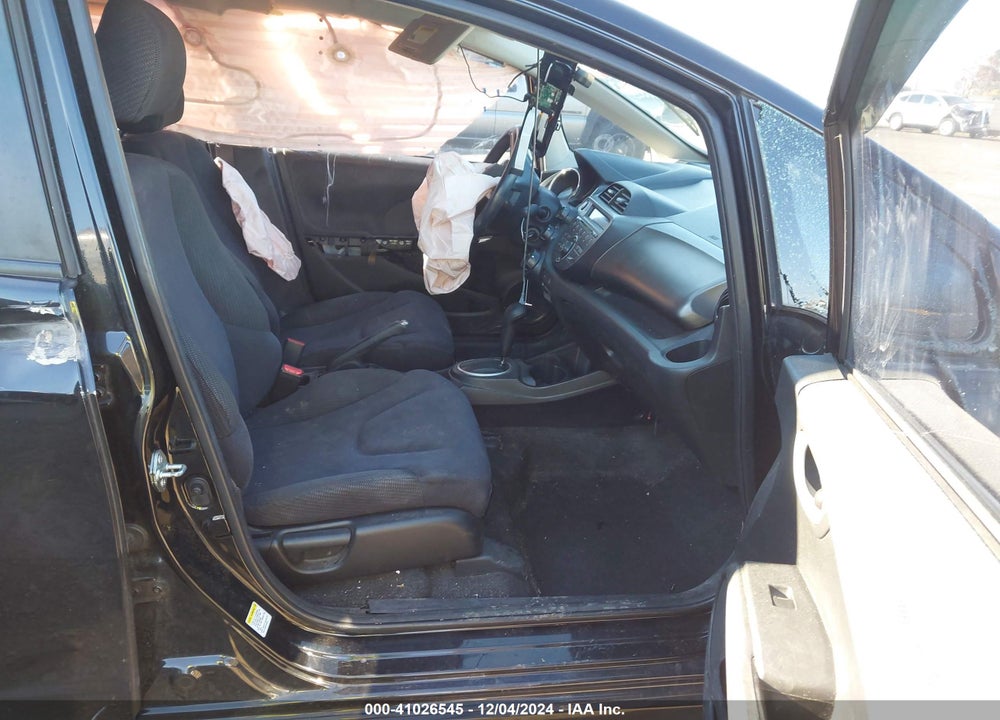 2013 HONDA FIT SPORT VIN: JHMGE8H53DC012225