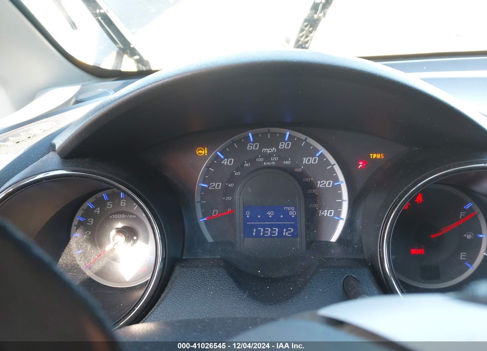 2013 HONDA FIT SPORT VIN: JHMGE8H53DC012225