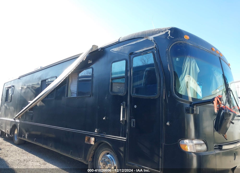 1999 FREIGHTLINER CHASSIS X LINE MOTOR HOME VIN: 4UZ6XFBC8XCB33628