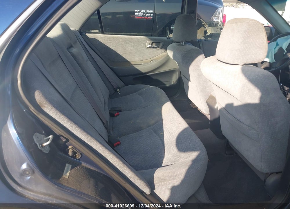2002 HONDA ACCORD 2.3 LX VIN: JHMCG66582C016218