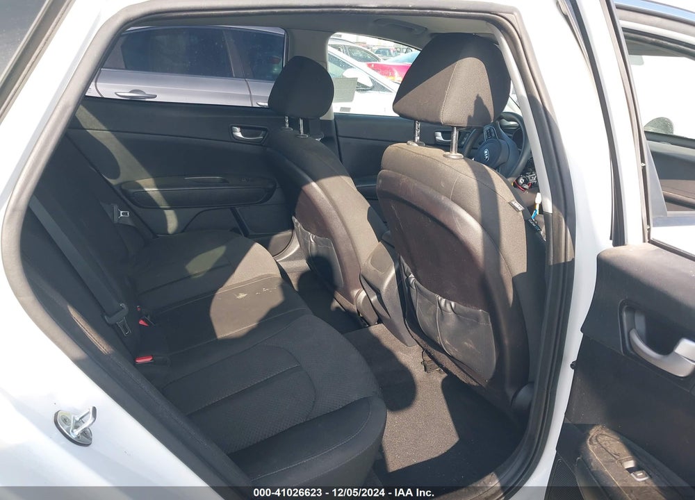 2016 KIA OPTIMA LX VIN: 5XXGT4L36GG006879