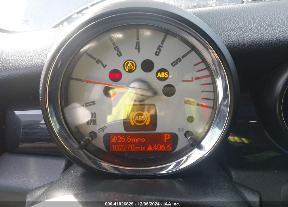 2009 MINI COOPER S VIN: WMWMF73549TW80753