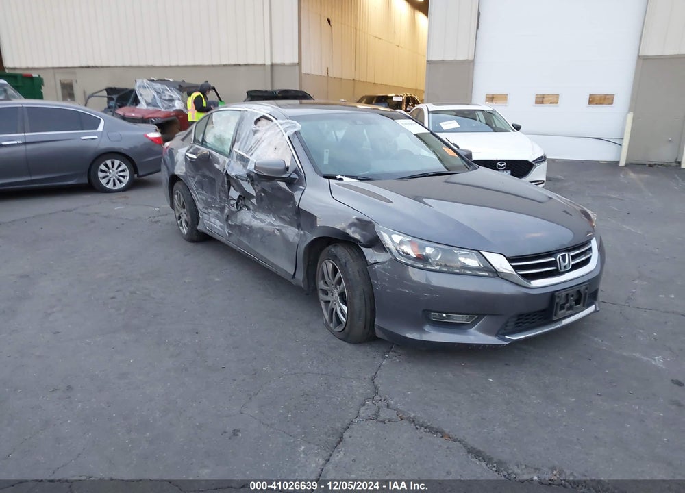 2013 HONDA ACCORD EX-L V-6 VIN: 1HGCR3F80DA044776