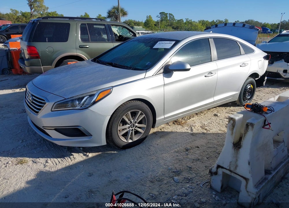 2016 HYUNDAI SONATA SE VIN: 5NPE24AF5GH264855