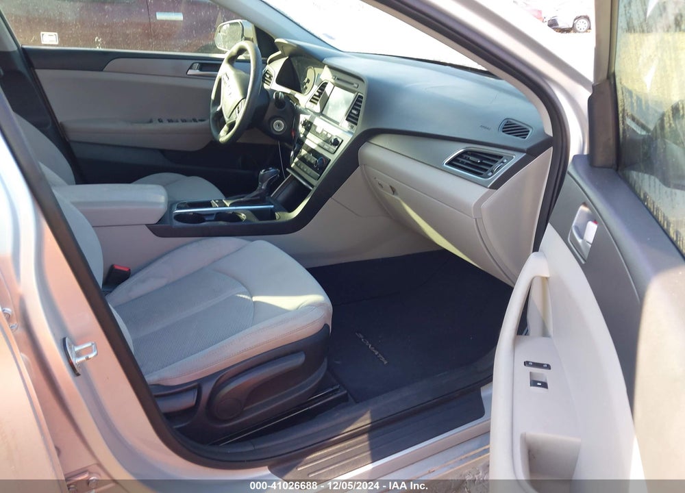 2016 HYUNDAI SONATA SE VIN: 5NPE24AF5GH264855