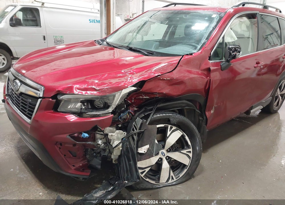 2021 SUBARU FORESTER TOURING VIN: JF2SKAXC9MH401984