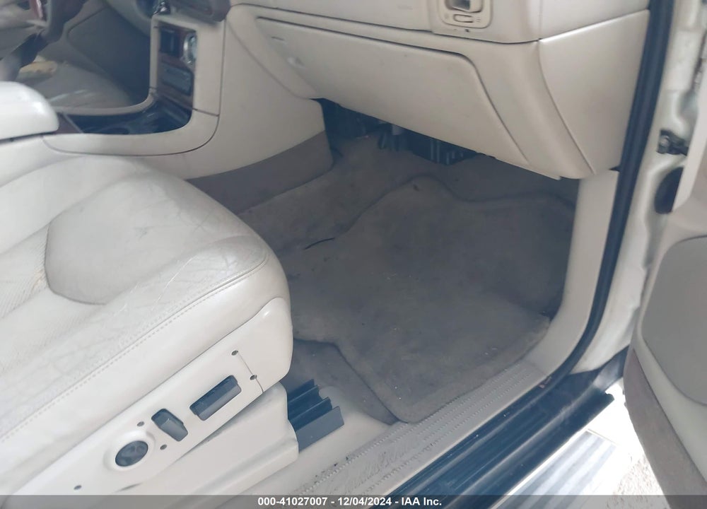 2004 CADILLAC ESCALADE ESV STANDARD VIN: 3GYFK66N24G233027