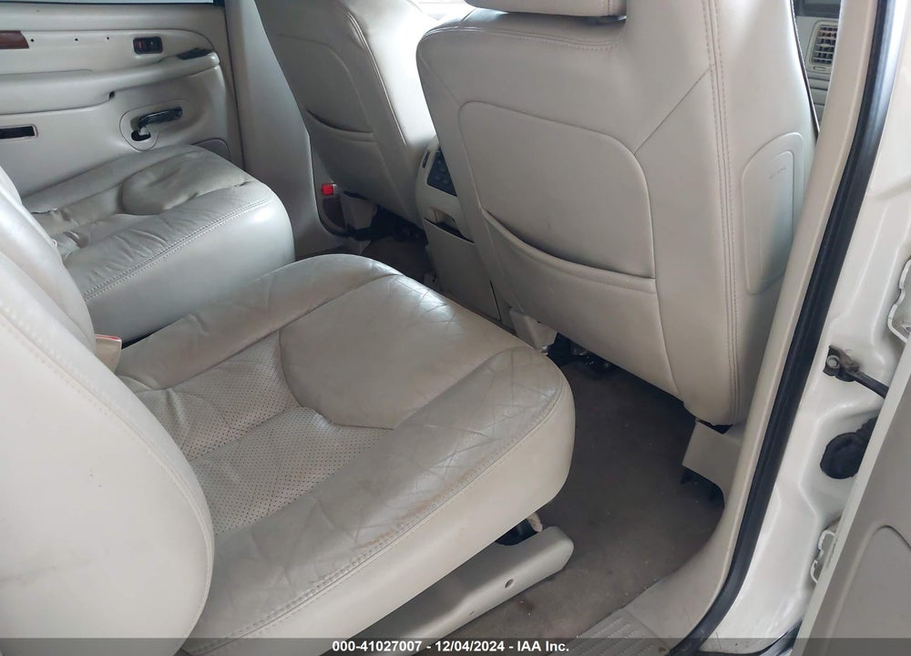 2004 CADILLAC ESCALADE ESV STANDARD VIN: 3GYFK66N24G233027