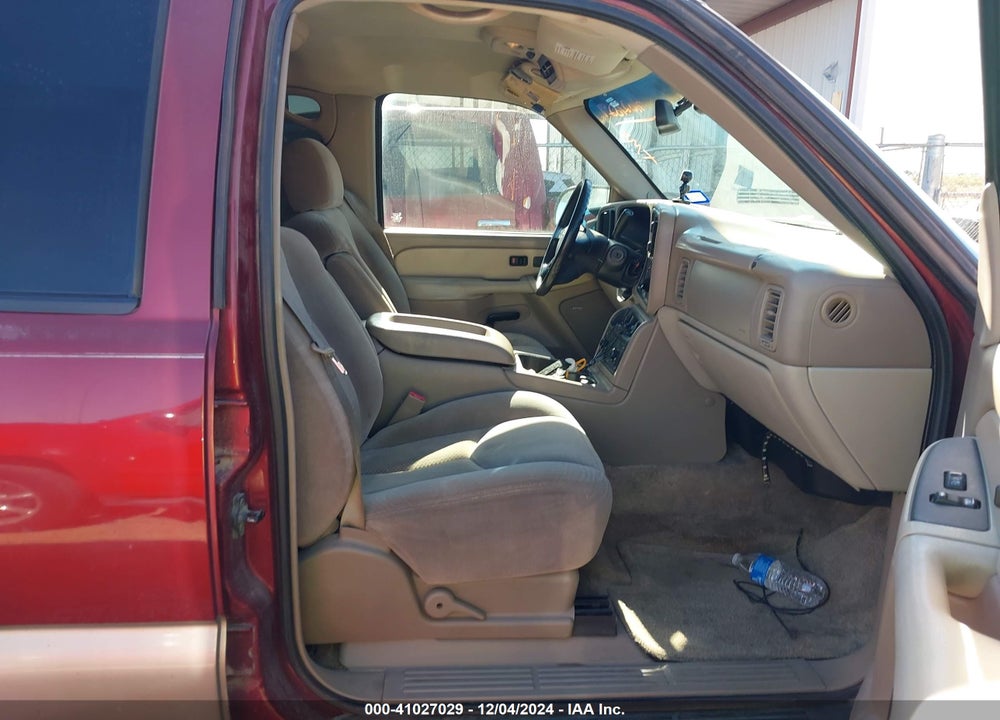 2003 CHEVROLET TAHOE LS VIN: 1GNEC13V53J209623