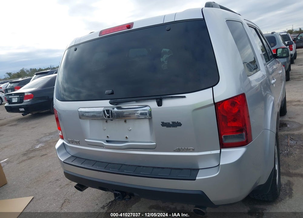 2010 HONDA PILOT EX-L VIN: 5FNYF4H58AB014904