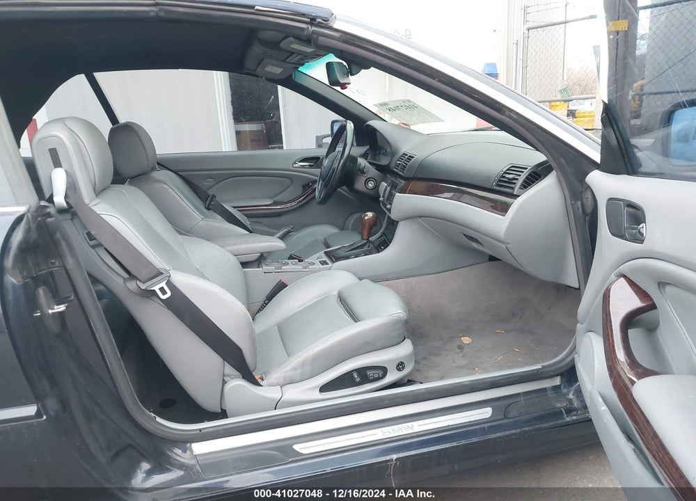 2006 BMW 325CI VIN: WBABW33446PX88110