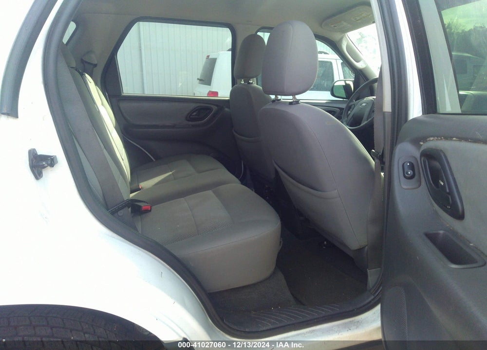 2005 FORD ESCAPE XLT VIN: 1FMCU03115KE16359