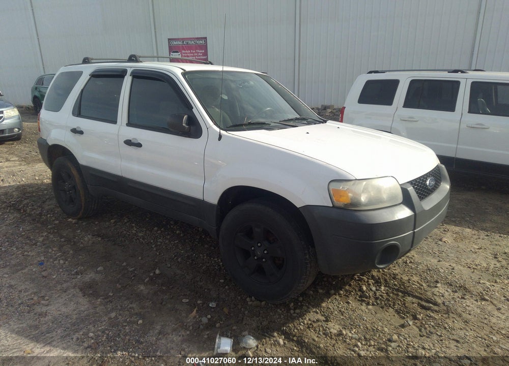 2005 FORD ESCAPE XLT VIN: 1FMCU03115KE16359
