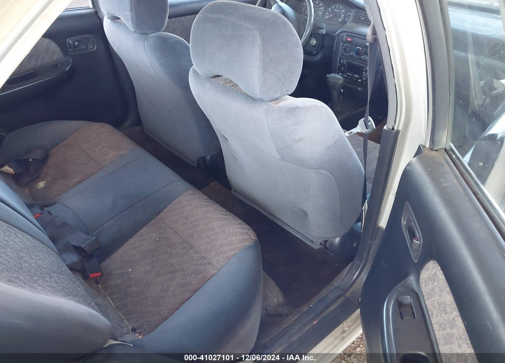 1999 NISSAN SENTRA GXE/XE VIN: 1N4AB41D7XC727268