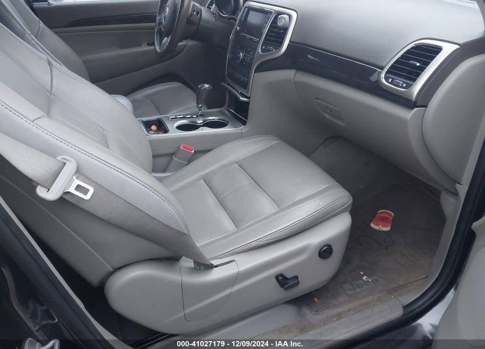 2011 JEEP GRAND CHEROKEE LAREDO VIN: 1J4RR4GG5BC717996