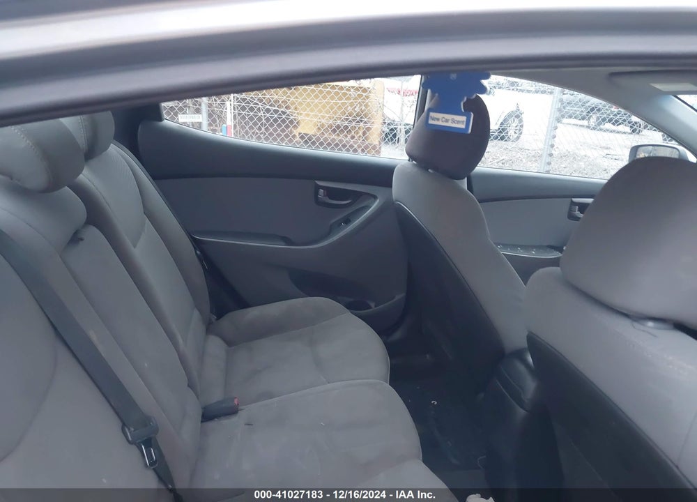 2015 HYUNDAI ELANTRA SE VIN: 5NPDH4AEXFH568182