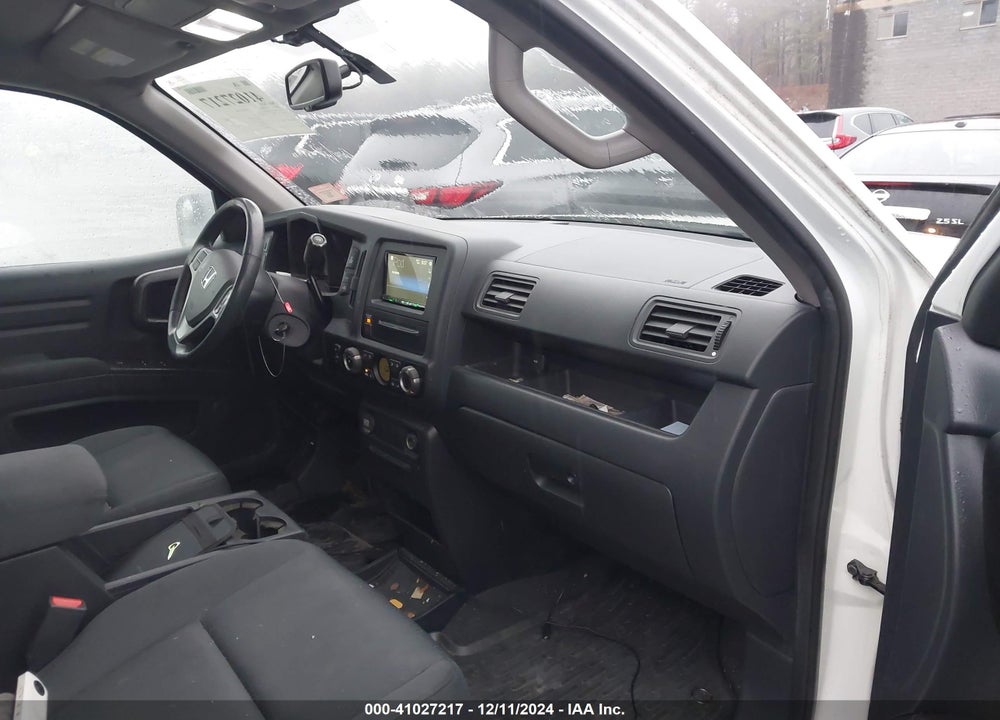 2014 HONDA RIDGELINE SPORT VIN: 5FPYK1F72EB002131