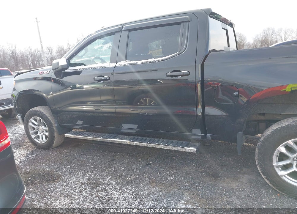 2023 CHEVROLET SILVERADO 1500 VIN: 1GCUDDE84PZ134740