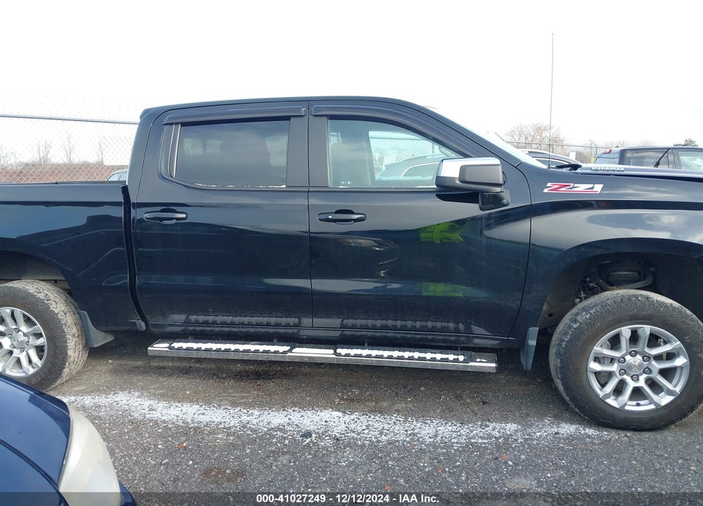 2023 CHEVROLET SILVERADO 1500 VIN: 1GCUDDE84PZ134740
