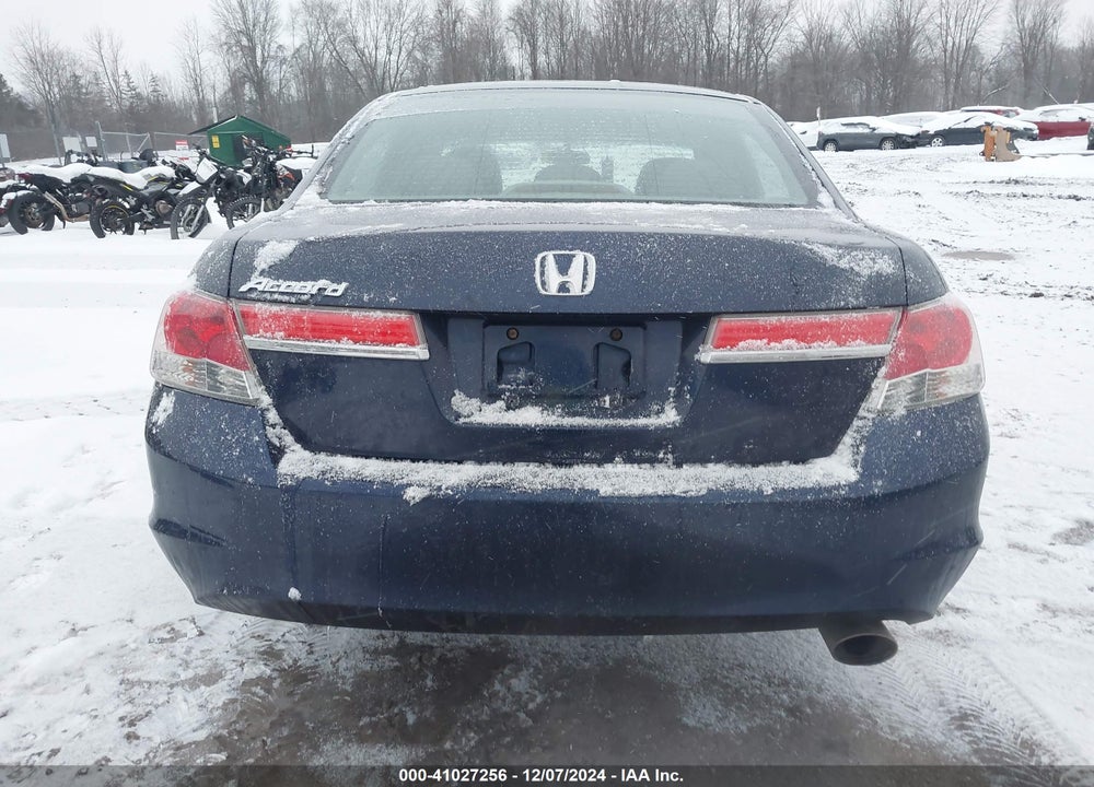 2011 HONDA ACCORD 2.4 EX VIN: 1HGCP2F78BA084267