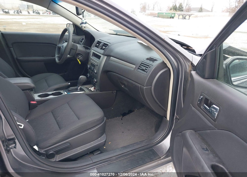 2011 FORD FUSION SE VIN: 3FAHP0HG2BR279010