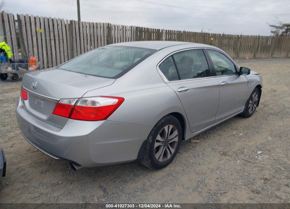 2015 HONDA ACCORD LX VIN: 1HGCR2F37FA000842