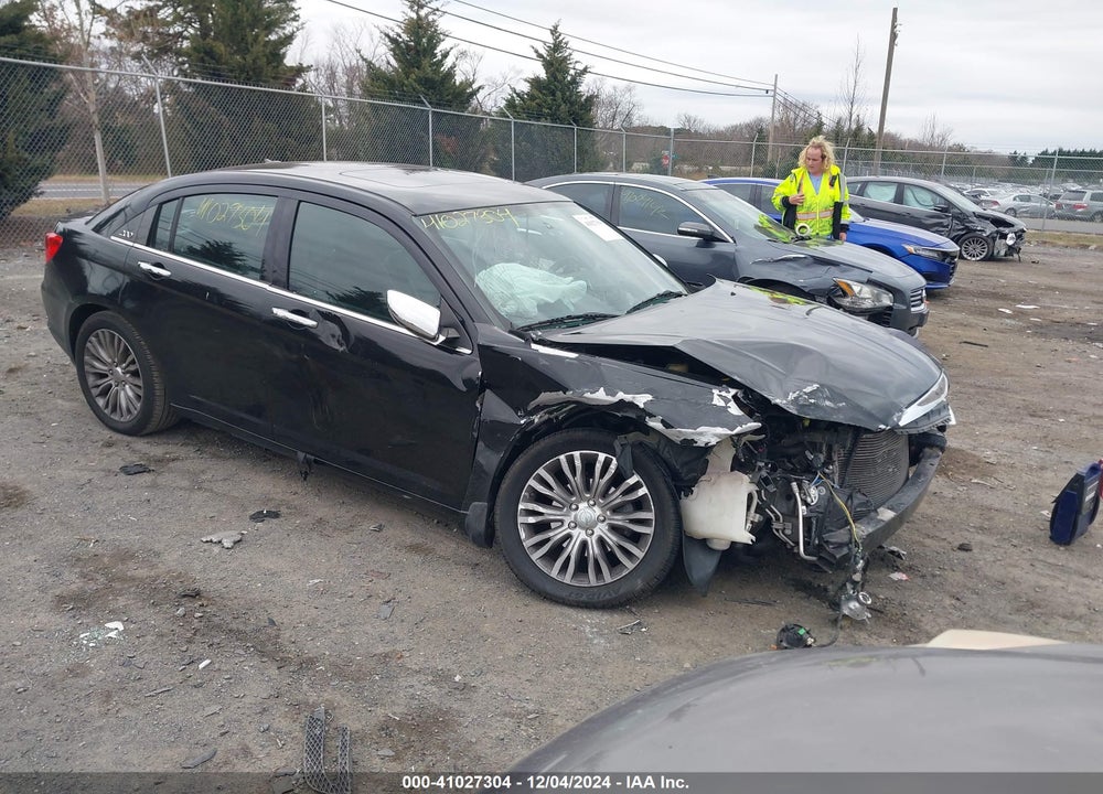 2013 CHRYSLER 200 LIMITED VIN: 1C3CCBCG4DN578348