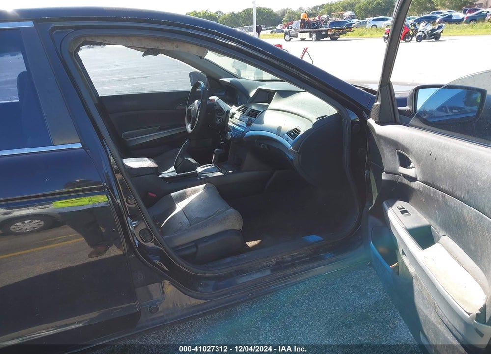 2010 HONDA ACCORD 2.4 EX VIN: 1HGCP2F79AA195280