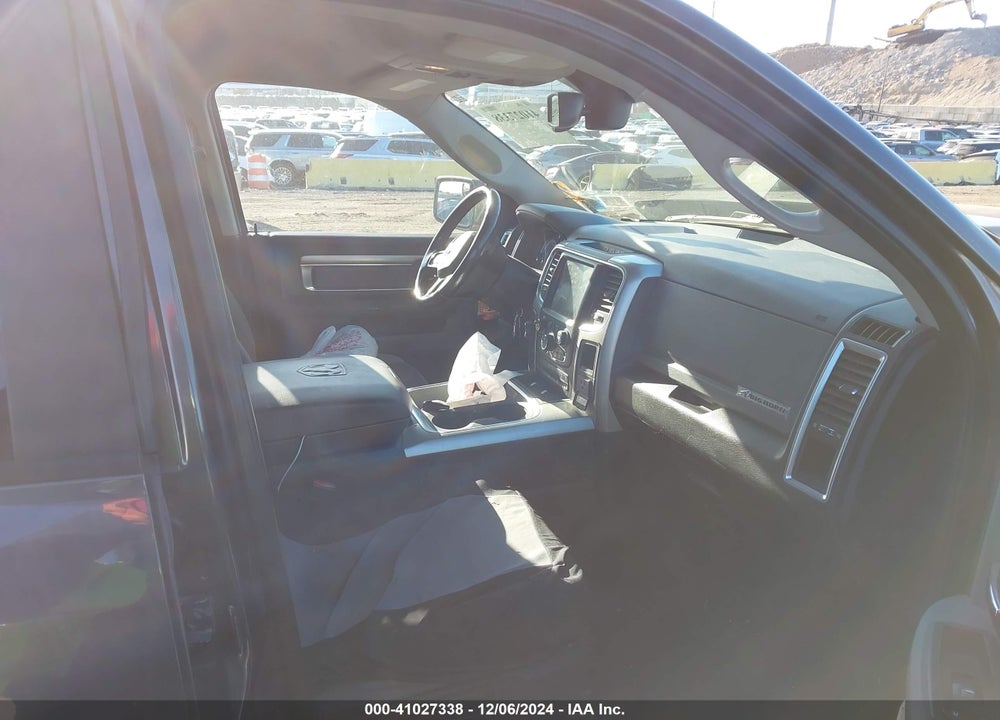 2017 RAM 1500 BIG HORN 4X4 6'4 BOX VIN: 1C6RR7GG2HS633664