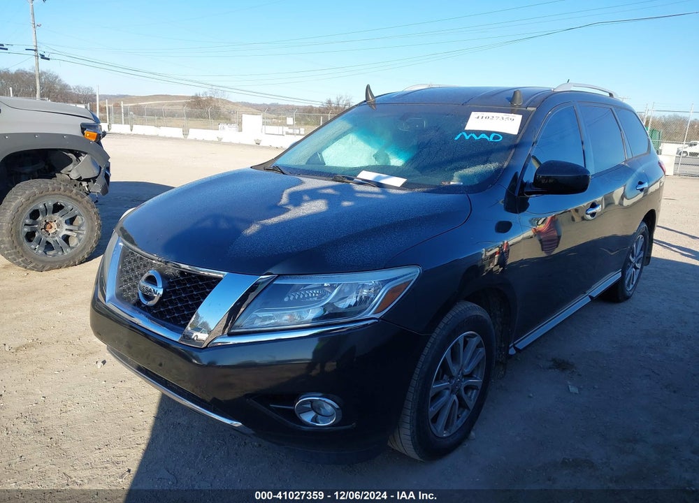 2015 NISSAN PATHFINDER VIN: 5N1AR2MM7FC716089