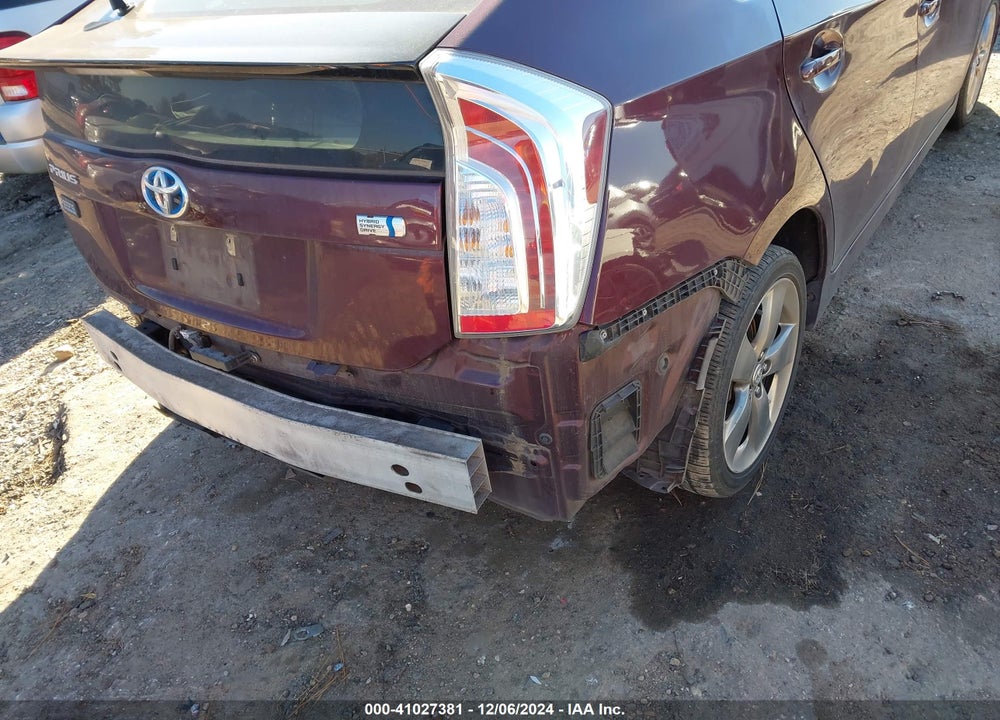 2013 TOYOTA PRIUS THREE SE VIN: JTDKN3DU8D5582768
