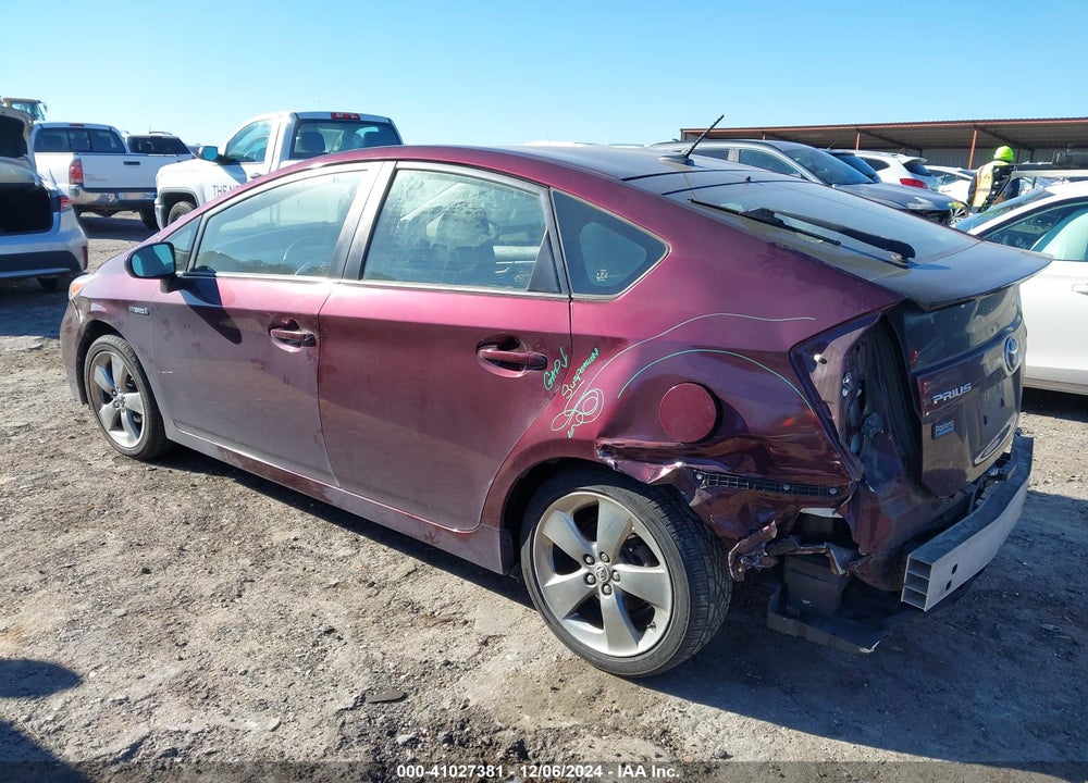 2013 TOYOTA PRIUS THREE SE VIN: JTDKN3DU8D5582768
