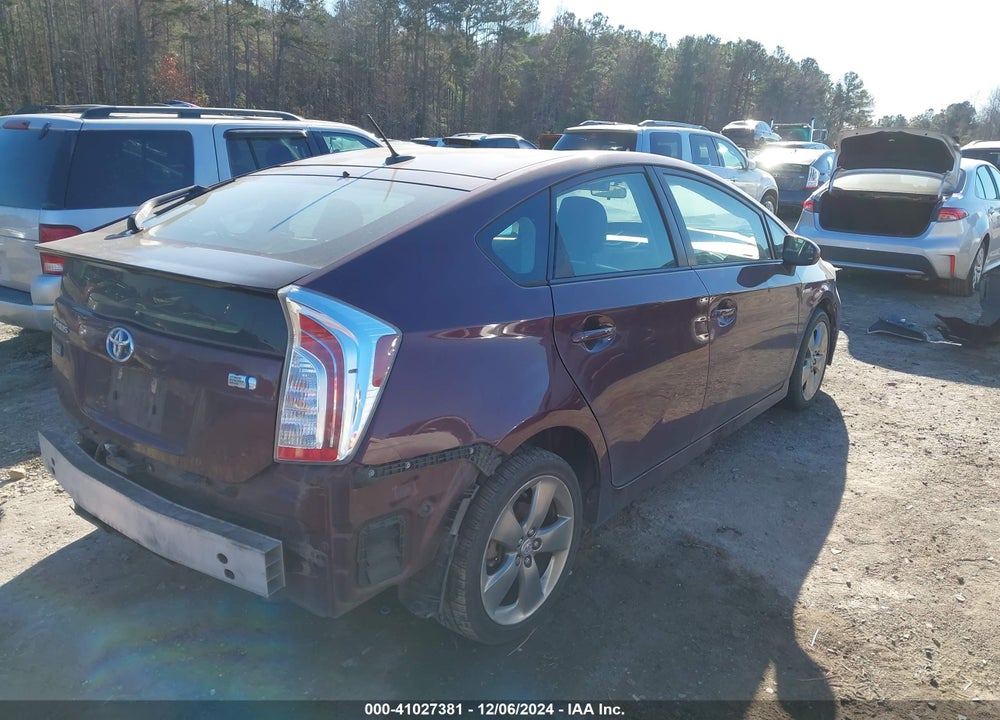 2013 TOYOTA PRIUS THREE SE VIN: JTDKN3DU8D5582768