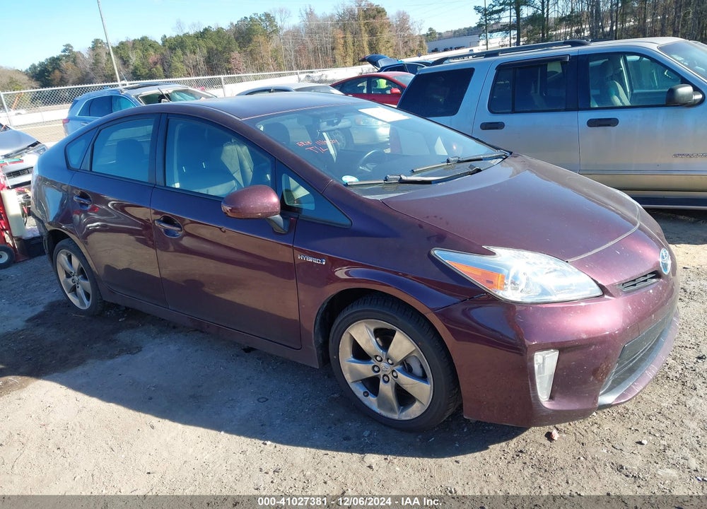 2013 TOYOTA PRIUS THREE SE VIN: JTDKN3DU8D5582768