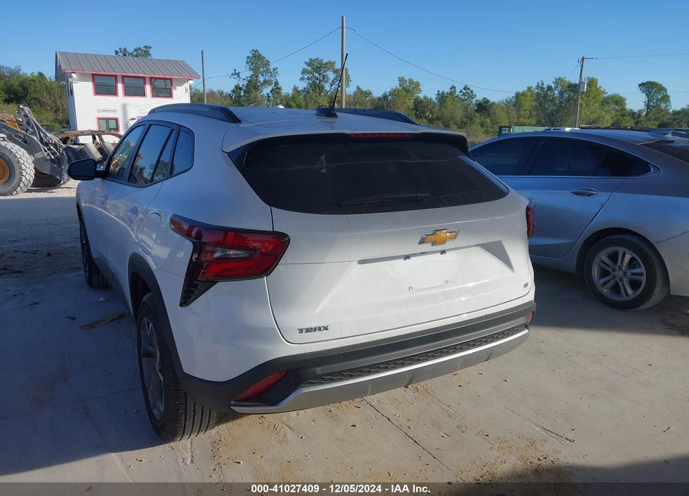 2024 CHEVROLET TRAX FWD LT VIN: KL77LHE20RC223856