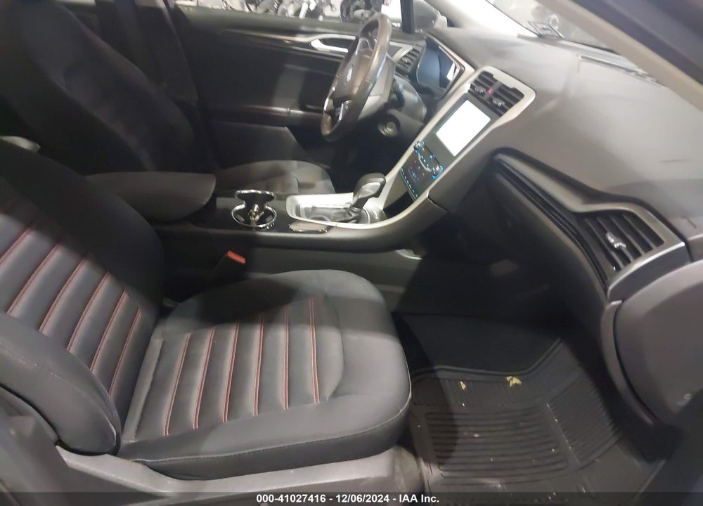 2015 FORD FUSION SE VIN: 3FA6P0HD5FR148818