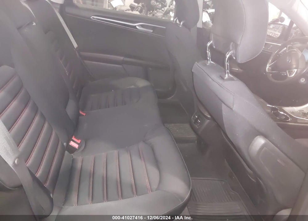 2015 FORD FUSION SE VIN: 3FA6P0HD5FR148818