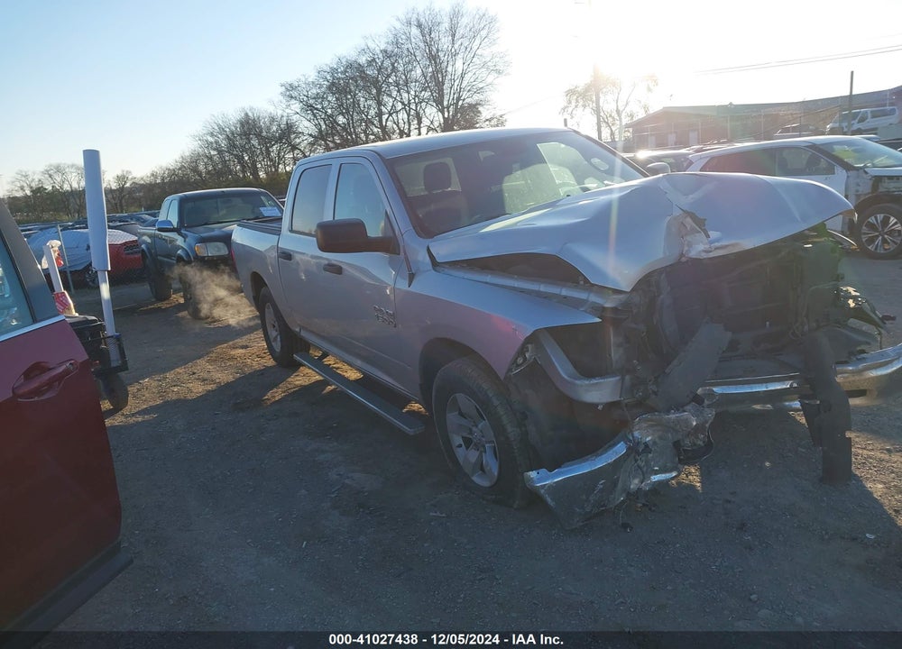 2018 RAM 1500 TRADESMAN 4X2 5'7 BOX VIN: 1C6RR6KG4JS127678