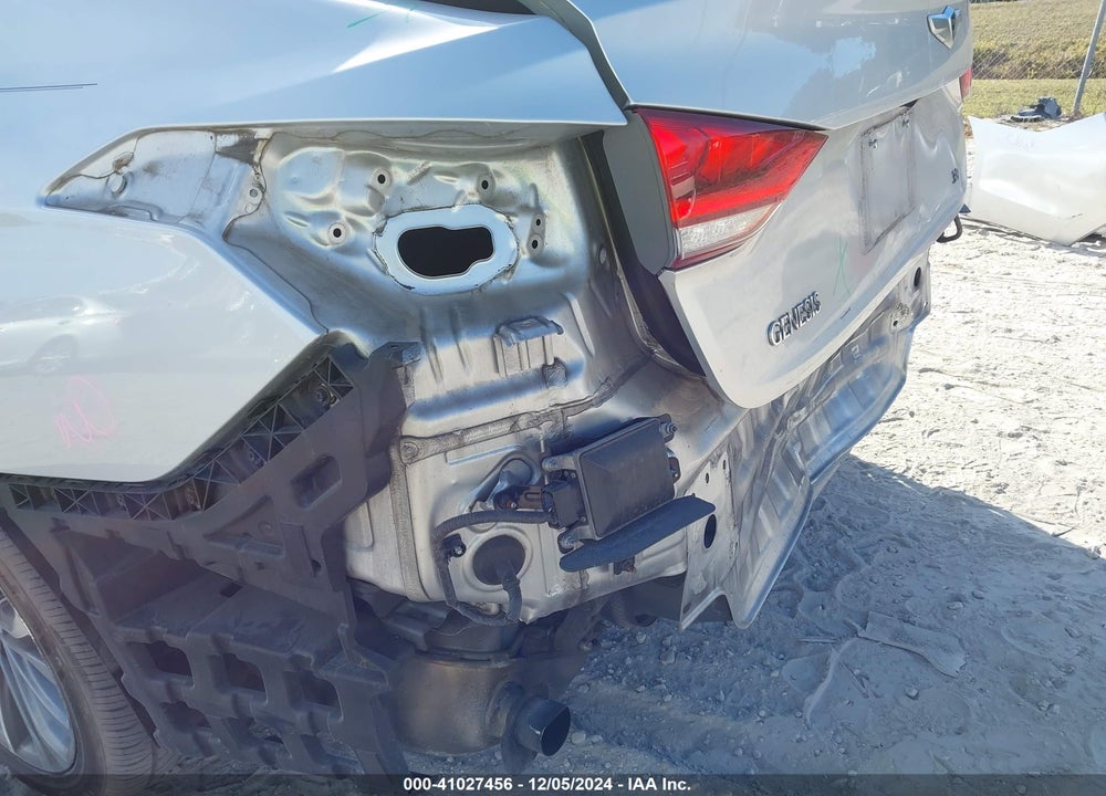 2015 HYUNDAI GENESIS 3.8 VIN: KMHGN4JE5FU078109
