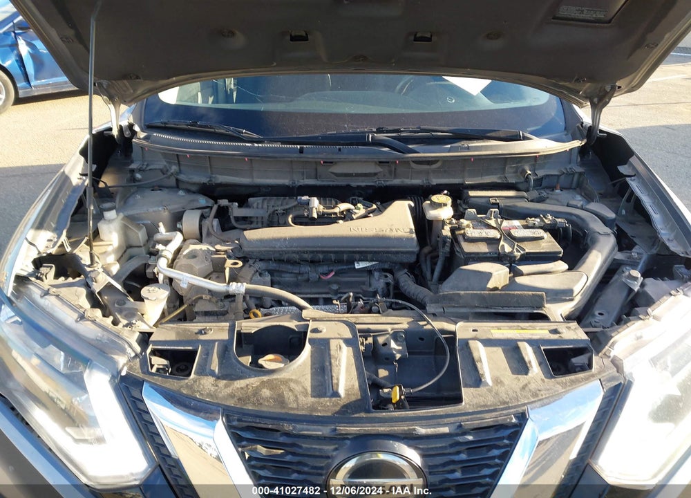 2018 NISSAN ROGUE S VIN: KNMAT2MT8JP603086