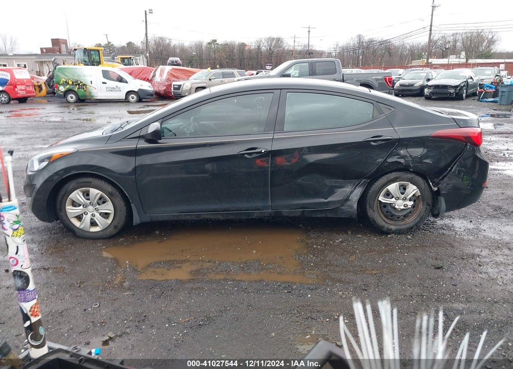 2016 HYUNDAI ELANTRA VIN: 5NPDH4AEXGH771042