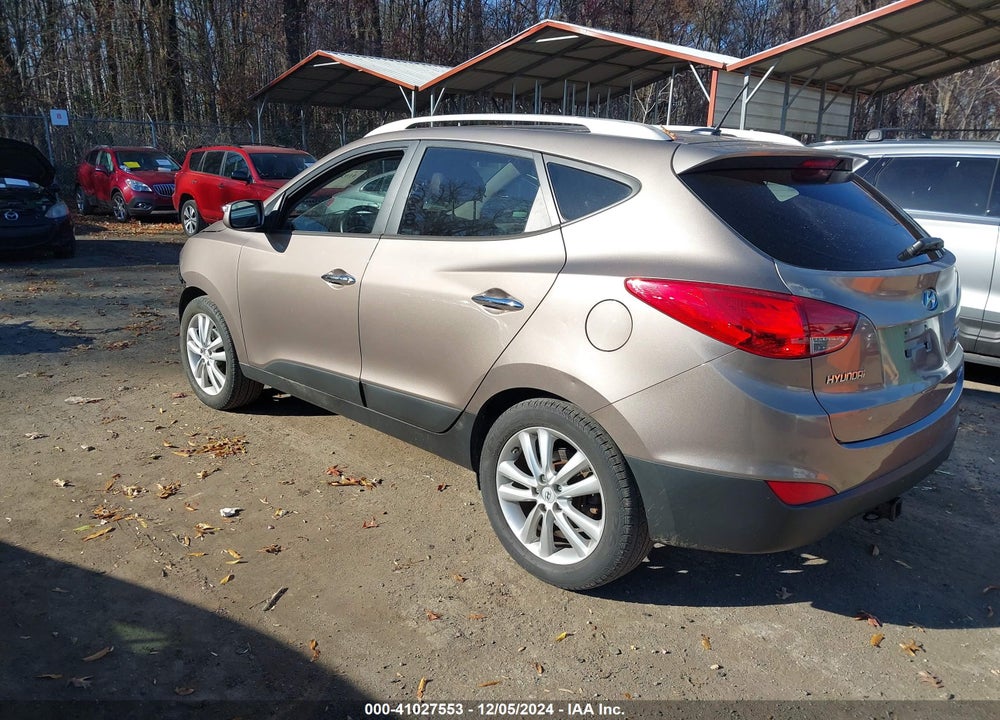 2010 HYUNDAI TUCSON LIMITED VIN: KM8JUCAC8AU079040